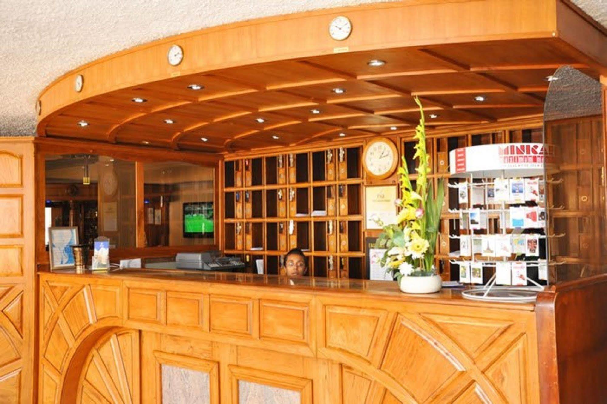 Gold Crest Hotel Quatre Bornes Luaran gambar