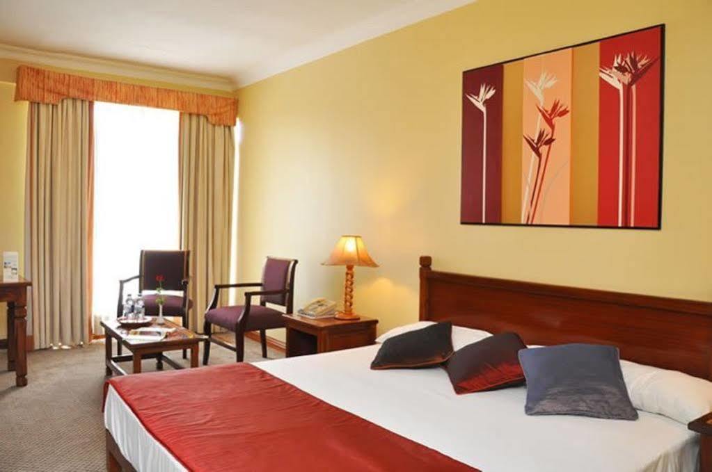 Gold Crest Hotel Quatre Bornes Luaran gambar
