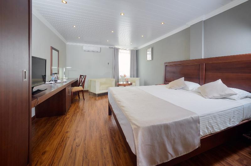 Gold Crest Hotel Quatre Bornes Luaran gambar